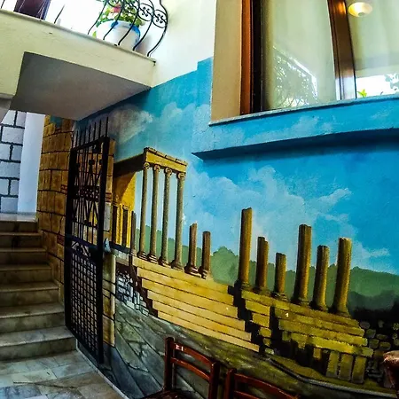 Hotel Antik 3*