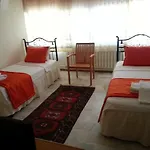 Hotel Antik 3*